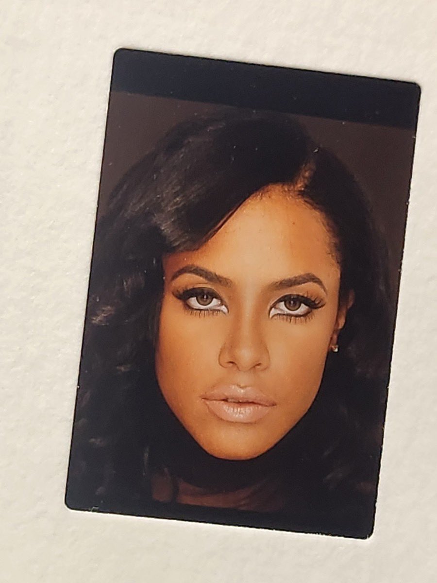 AaliyahLegion's tweet photo. New rares 😍😩 https://t.co/hlBUqXmdNW