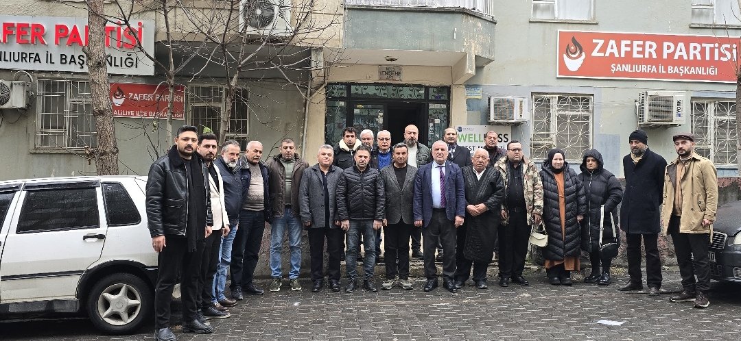 MehmetBlentMER6's tweet photo. Bugün 2026 yılının ilk il yönetim  kurulu toplantısını gerçekleştirdik.. Alınan kararlar yeni yol haritası tüm yönetim kuruluna ve  partimize hayırlı olsun. @umitozdag @cezmi_polat @ErtuganMusa @zaferpartisi @zaferpartisi63 https://t.co/0S0Kge6rlS