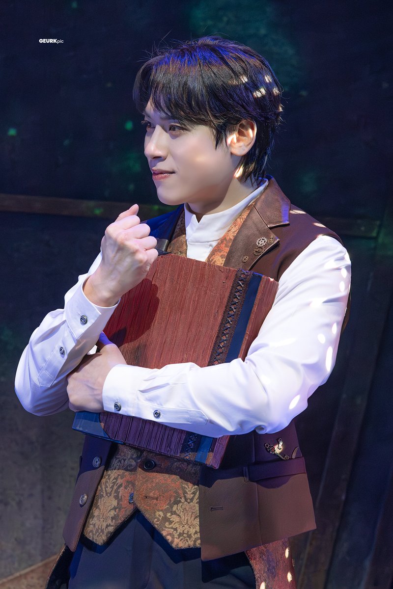 260118 N 은하철도의 밤 스페셜 커튼콜 
M3. 켄타우루스 축제의 밤  

캄파넬라 役 #윤승우