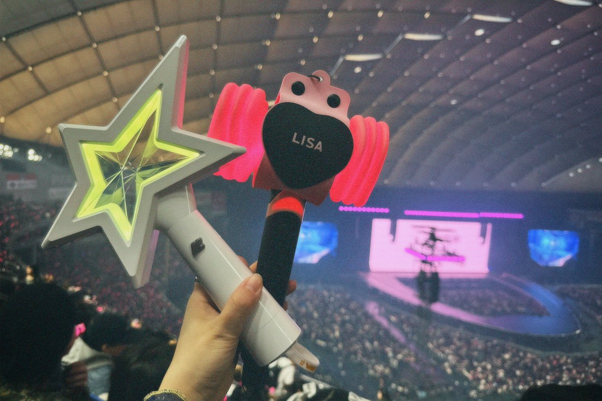 94_mmkc's tweet photo. BLACKPINK 너무 좋아! 고마워〜🖤🩷
BLACKPINK と 東京ドーム2days
本当に最高でした‼︎
3年ぶりの姫たち👸本当に感動しかない‼︎
最高な時間を本当にありがとう𓂃꙳⋆
#BLACKPINK_DEADLINE 
#BLACKPINK_DEADLINE_IN_TOKYO 
#BLACKPINK_TOKYODOME https://t.co/SAGDP2XObk