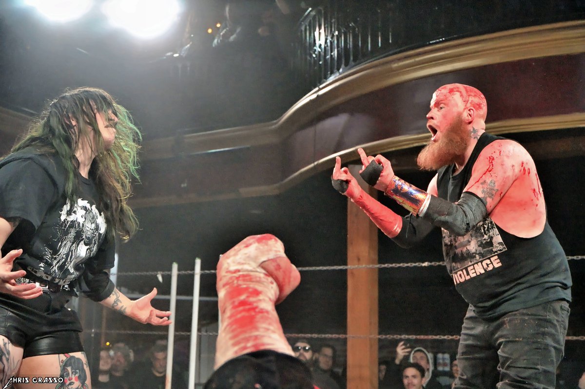 Ringsideguy's tweet photo. From @ICWNHB #NHB90 6th Anniversary Show #AnchorRockClub #Match7 #mainevent ICW American Deathmatch World Title Match
@bearbronsonBC w/ @the_gnomie vs. @TheJWMurdoch
2/3 https://t.co/HWigmymPzG