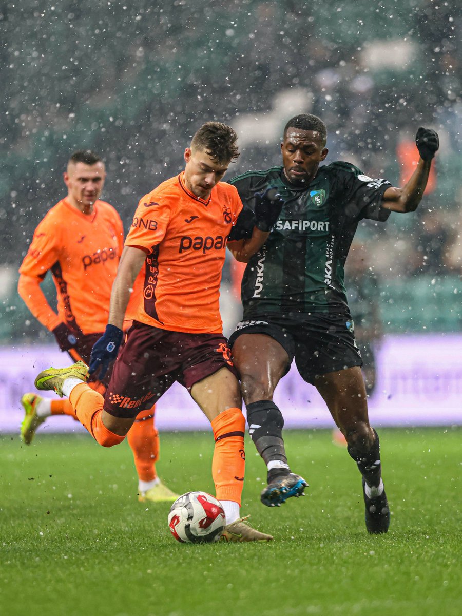 lagolfocom's tweet image. 🎯 Kocaelispor'un Trabzonspor karşısındaki futbolunu 10 üzerinden puanlayın.