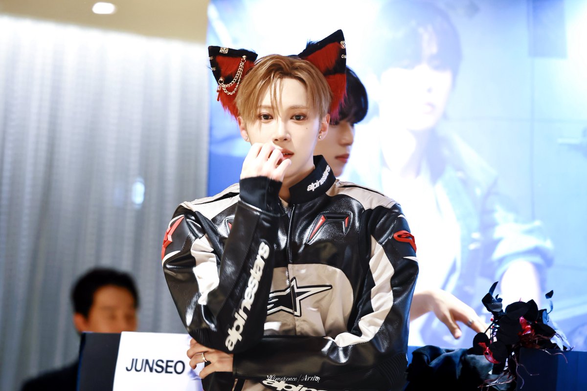 Limerence_0707_'s tweet image. 260118

올리브영 팬싸

#ARNO #아르노 #ALD1          
#张家豪  #アルノ
#ALPHADRIVEONE            #알파드라이브원