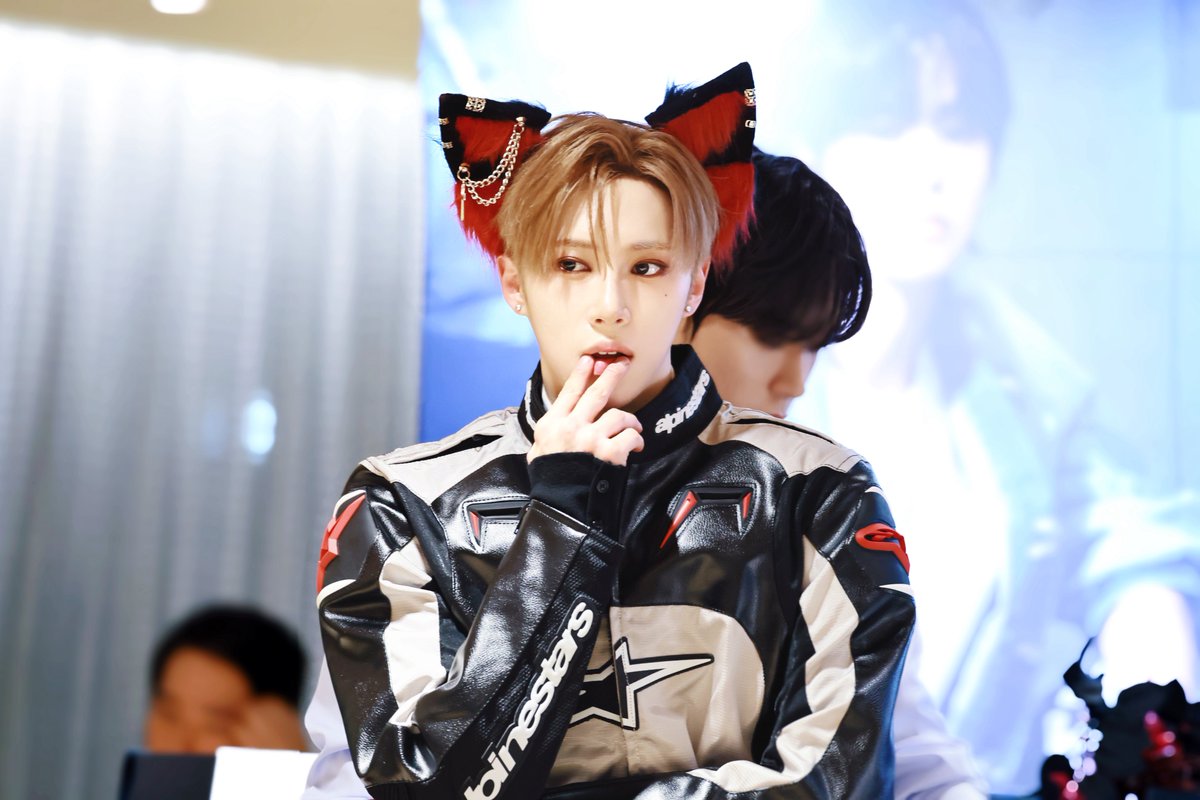 Limerence_0707_'s tweet image. 260118

올리브영 팬싸

#ARNO #아르노 #ALD1          
#张家豪  #アルノ
#ALPHADRIVEONE            #알파드라이브원