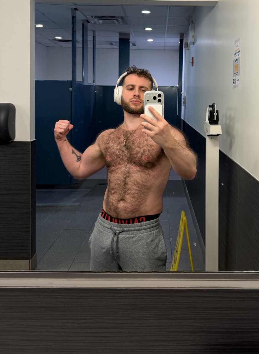 MuuMuse's tweet image. Fuck a snow storm.