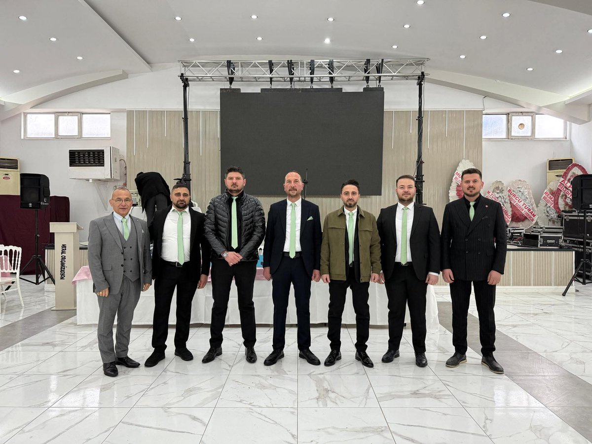 MURAT AKBULUT BAŞKAN SEÇİLDİ

Bugün gerçekleşen Merzifon Bakkal, Bayi ve Manavlar Esnaf Odası seçiminde "181 - 119" oy sonucu ile Oda Başkanı Murat Akbulut oldu. Yeni Oda Başkanı seçilen Murat Akbulut ve Yönetimini tebrik ediyor, çalışmalarında başarılar diliyoruz.