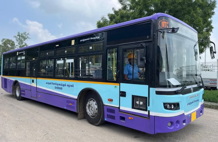 UpdatesChennai's tweet image. When you a revamped fleet, wonderful ticketing system (Which integrates other transport modes), this was bound to happen. Looking forward to the double decker and the small electric buses meant for last mile connectivity next... @MtcChennai