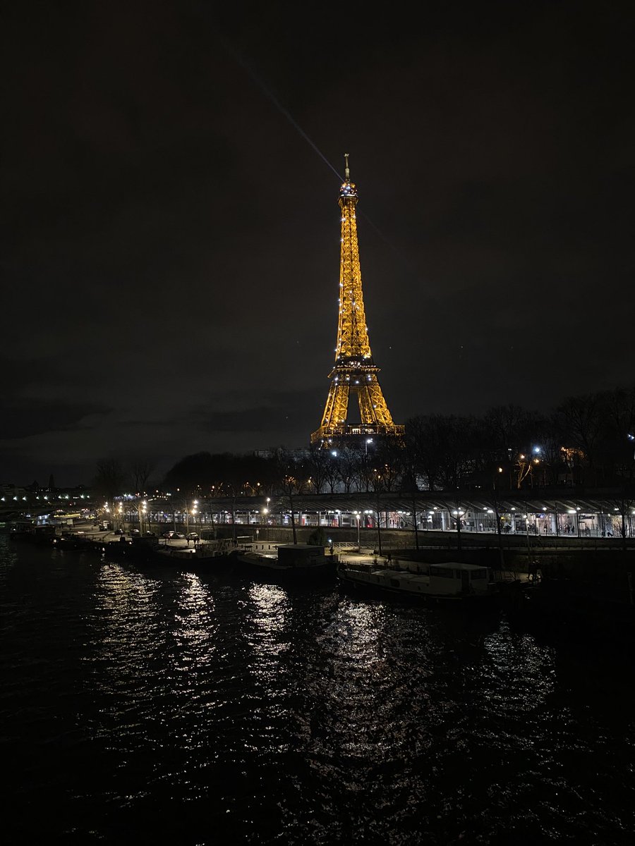 RICHi🐃 tweet media