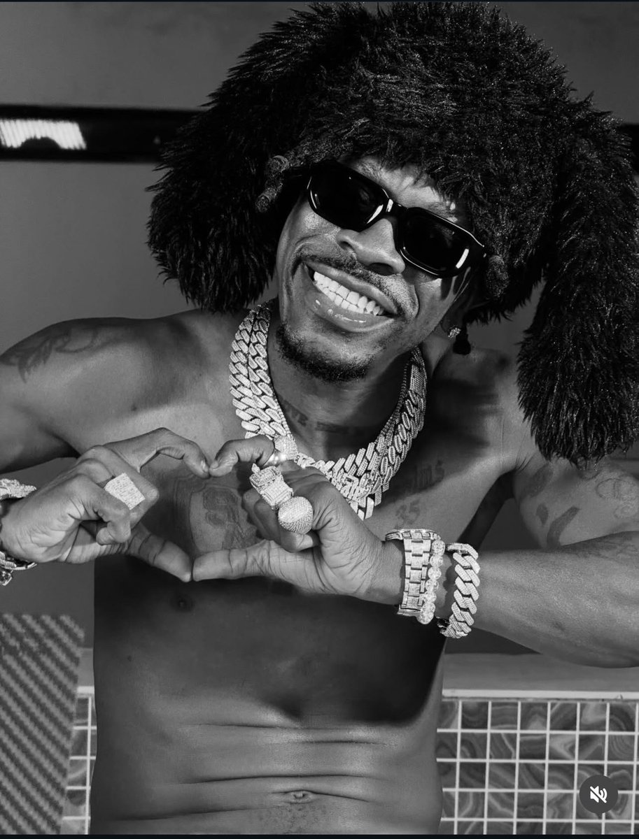 Charts_Ghana's tweet image. 🏆 Shatta Wale  — International &amp;amp; Continental Awards 🇬🇭

@shattawalegh has won 24 recognized International &amp;amp; Pan-African music awards:

◽️ 9x IRAWMA
◽️ 5x African Entertainment Awards USA (AEAUSA)
◽️ 2x Nigeria Entertainment Awards (NEA)
◽️ 1x Urban Music Awards (UMA)
◽️ 1x…