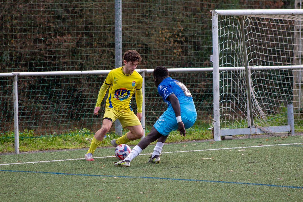 CDNaron's tweet image. ⏰DESCANSO en #OCadaval 

Primeira parte moi seria de #osnosos 

#CDNaron 1️⃣-0️⃣ UDC Narahío 

⚽️ Raúl