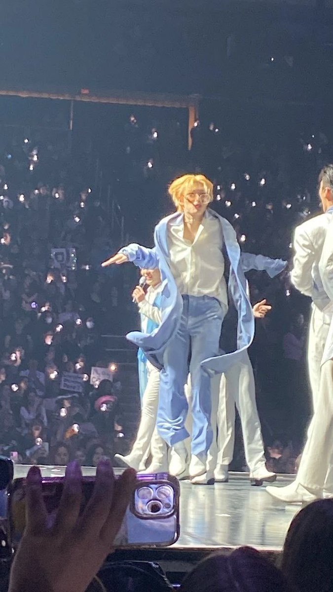 pinkgilover's tweet image. this is exactly how i imagine bbyongming’s father