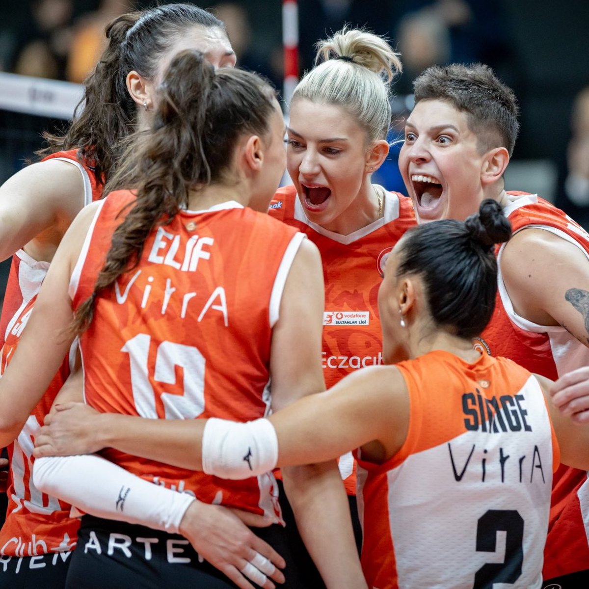 gibbybaris's tweet image. 🟠 Eczacıbaşı, Vakıfbank karşısında ilk seti 25-18 kazandı