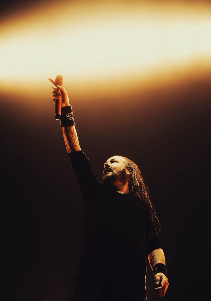 Korn's tweet image. Happy Birthday, @JDavisOfficial. 

📷: Mikey Jablonski