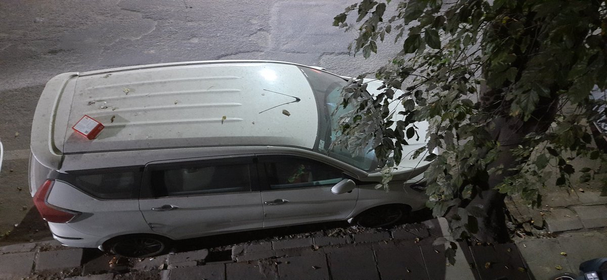 ansheshu's tweet photo. This car bearing reg No. KA06Z3569 is being parked in front of our house 14th main Hanumanthanagar, near Appaji canteen since last 5 days. We have made call to 112 and also informed the Police who were on rounds on Friday. But no action so far.
@blrcitytraffic @basvanguditrfps https://t.co/q0rCFsKMf0