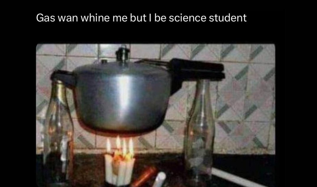 KachiCrypt's tweet image. Candles + empty bottles = makeshift Bunsen burner. Who needs LPG when you get PhD in improvisation? 🔥 #scienceperspective @elonmusk @XCreators