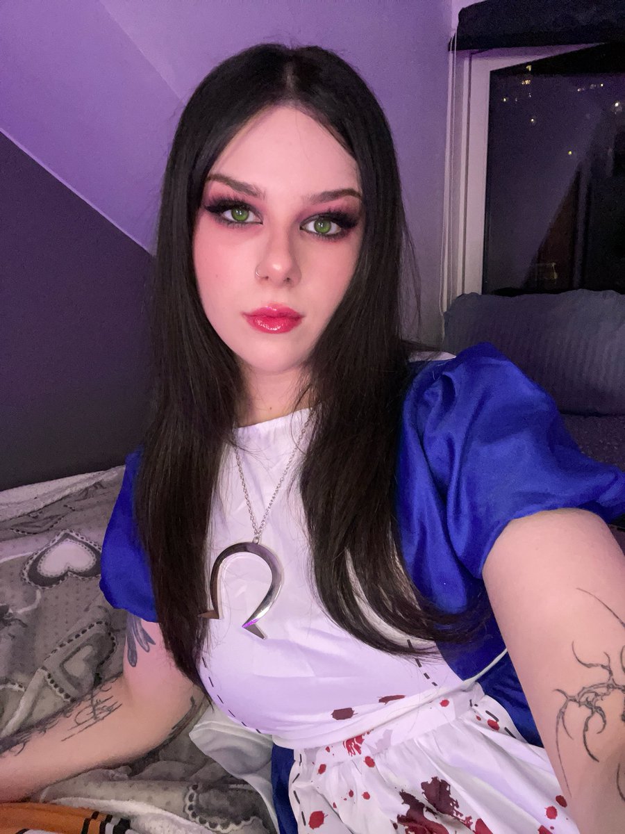 IsNotMerisa's tweet image. Wonderland has become quite strange. How is one to find her way?🦋