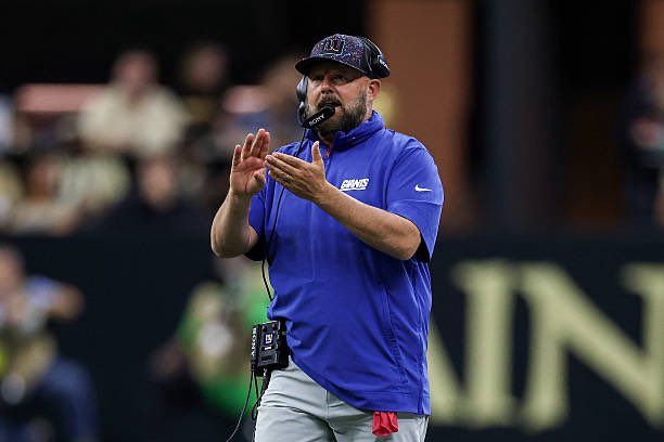 AdamSchefter's tweet image. Former Giants HC Brian Daboll is expected to interview for the Eagles offensive coordinator job, per sources. He already has interviewed for Titans HC job, and is expected to have other interviews as well.