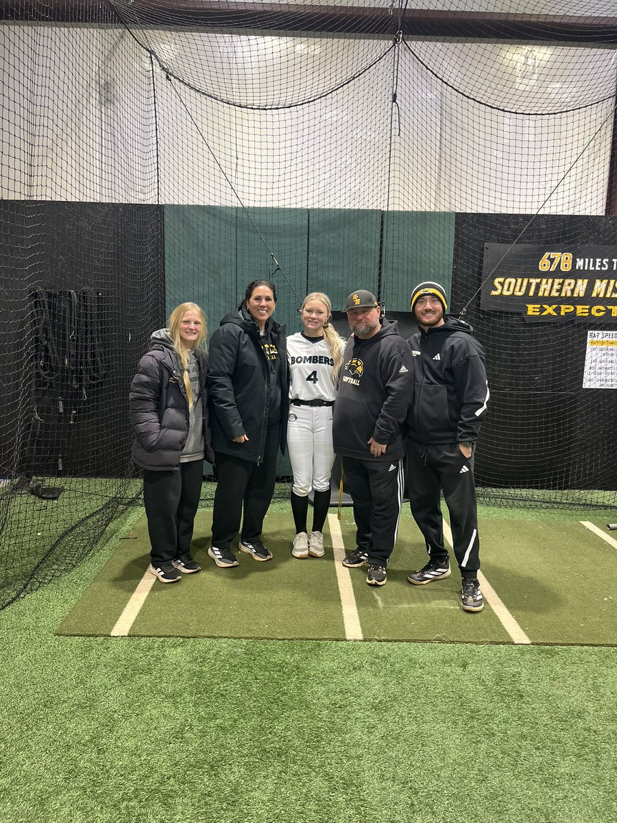 Kinsley Frazier tweet media