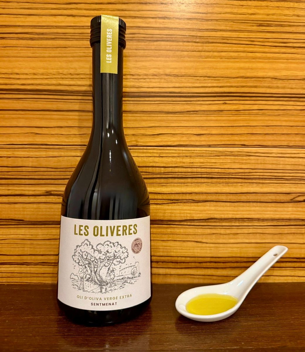 LesOlivera38235's tweet photo. Saps com distingir un bon oli d’oliva verge extra, d’un oli que només ho sembla? T’ho expliquem! https://t.co/hb8jMY03EX https://t.co/C2oLJEQ1RW