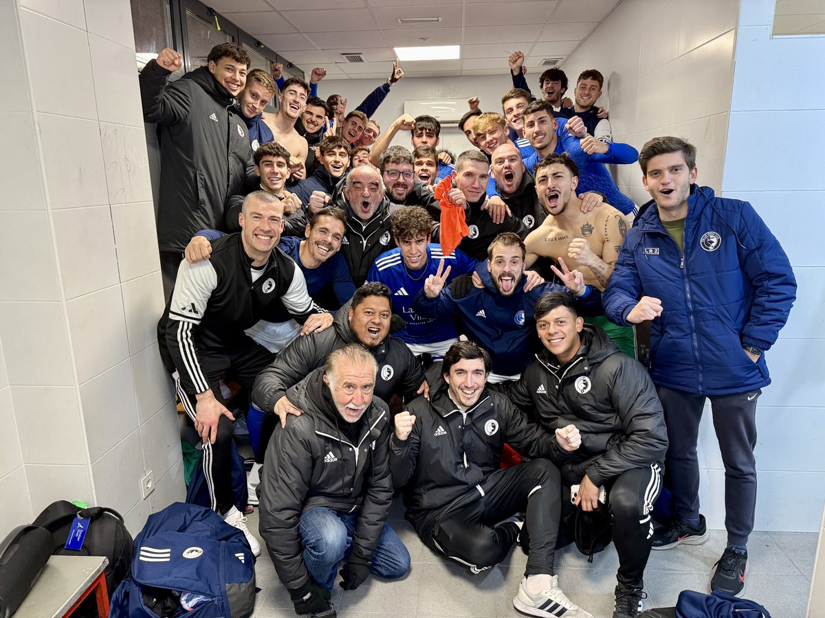 PRIMER EQUIPO| 📸 El primer ➕3️⃣ del 2️⃣0️⃣2️⃣6️⃣.

💪 Muy trabajado…

🥰 …muy merecido…

🙌 …muy necesario.

🔓 Y una nueva portería a 0.

#CorazonAzul | 💙
🤭 #diverXiOn