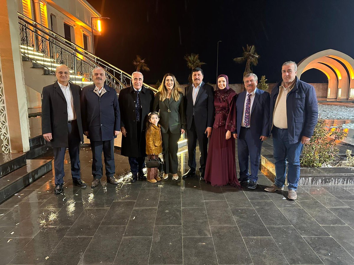 Bucak ve Tüysüz ailelerinin kıymetli evlatları Mehmet Ali ve Meral’in bu anlamlı ve mutlu günlerinde mutluluklarına şahitlik ettik.

Genç çiftimize bir ömür boyu mutluluklar diliyor, her iki aileyi de gönülden tebrik ediyorum.