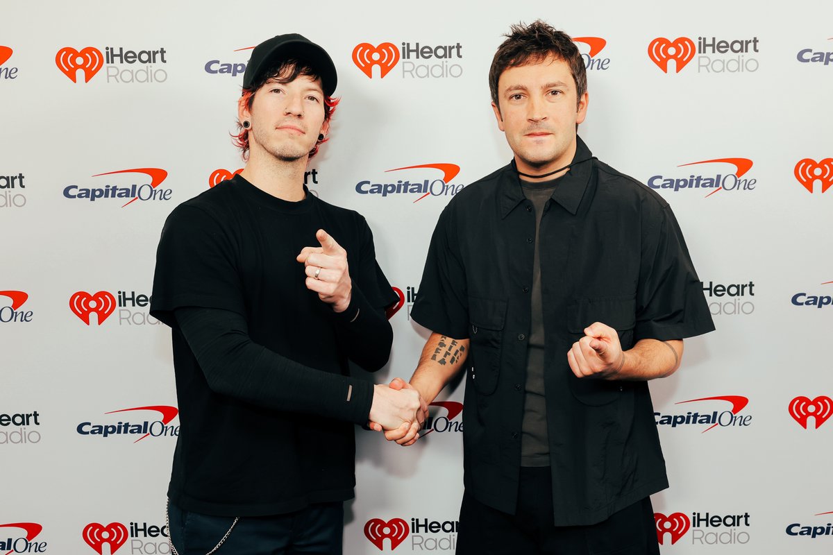 From the stage to the red carpet, <a href="/twentyonepilots/">twenty one pilots</a> don’t miss 🙌🖤 #iHeartALT2026