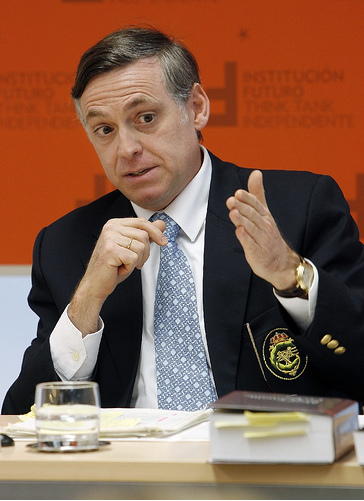 ✒️| "No es la droga, sino su prohibición, la que destruye a la sociedad".

- Jesús Huerta de Soto