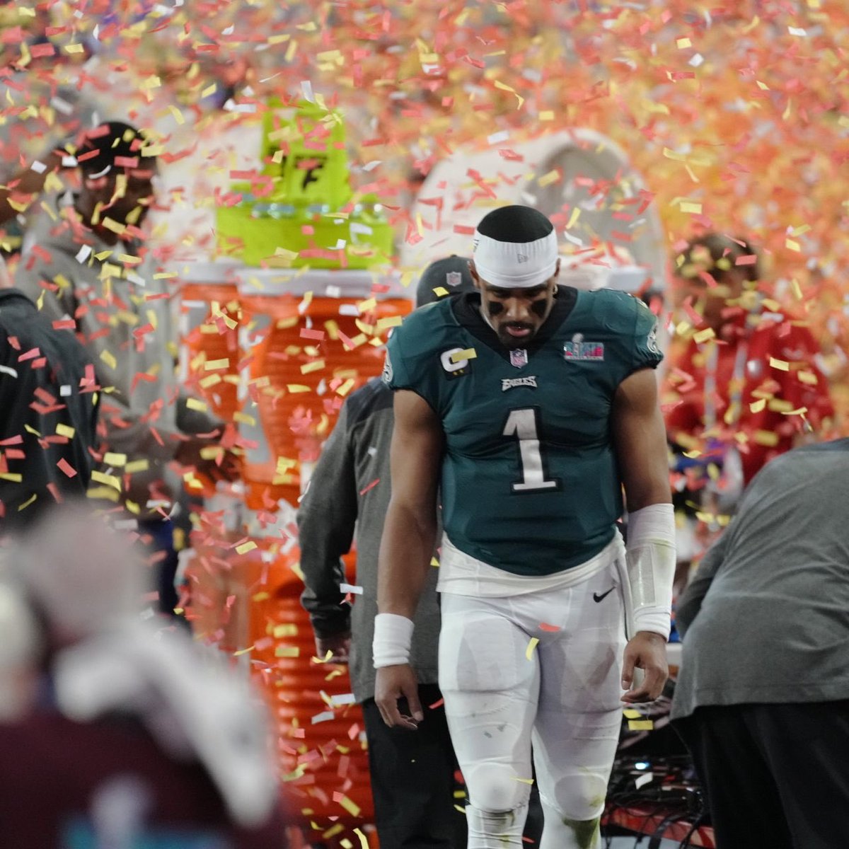 CooperDeJawn3's tweet image. You can say what you want about Jalen Hurts. 

But our QB doesn’t cry when he loses. He comes back and wins the Super Bowl MVP.