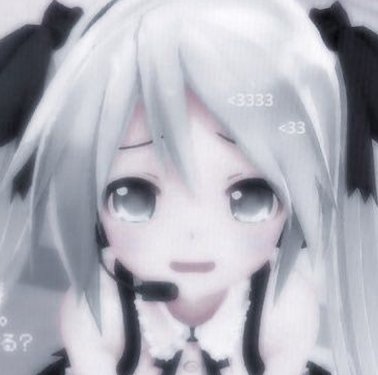 RAMSIS70's tweet image. 電車で本読んでたら面白い場面で笑いそうになって必死に堪えて顔が変になった 🙄