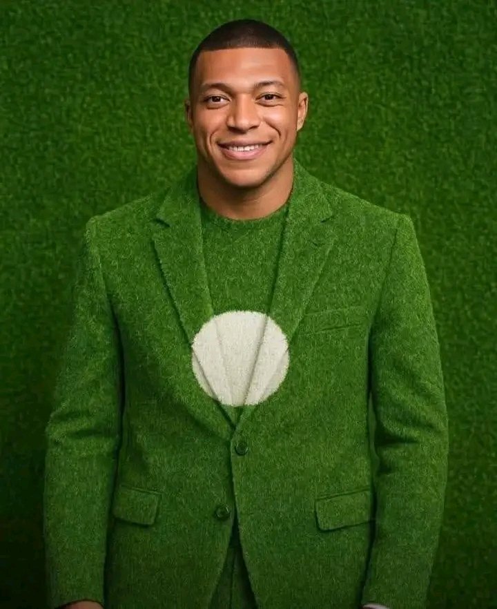 🚨 —Mbappe in the Liga this season:

19 matches
19 goals
20 penalties

The true heir of Penaldo 👑