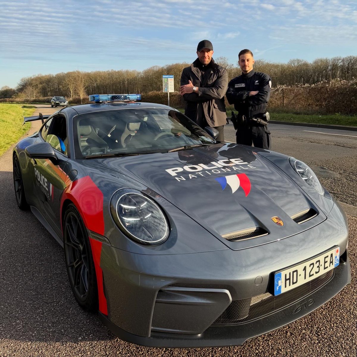gmk001_officiel's tweet photo. Je m’étais jamais fait arrêter par une GT3 police jusqu’à aujourd’hui 😂
C’est chose faite ✔️ https://t.co/8PIii2DT3L
