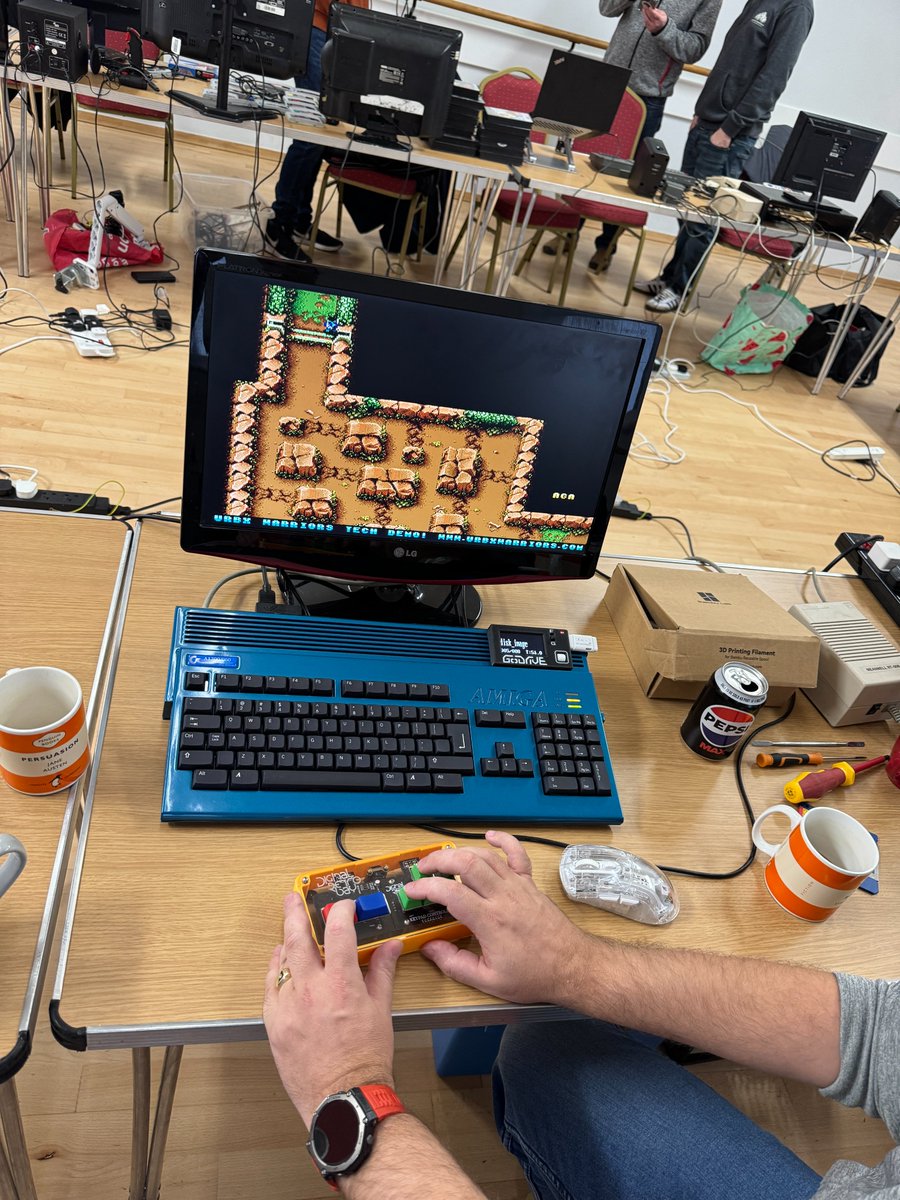 tonywarriner's tweet image. Fun visit to the Yorkshire #Amiga Group today 👾