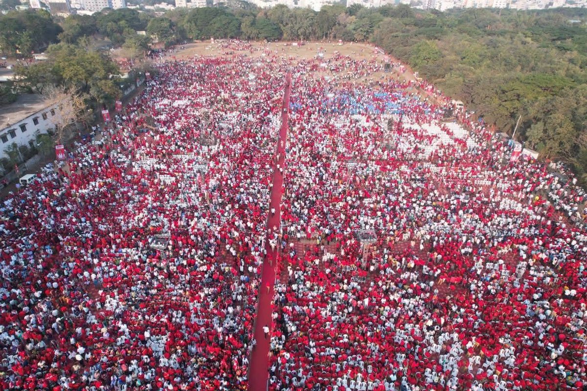 rkpodisha's tweet photo. With a red sea of toiling masses, the Commemoration of centenary celebration of #CPI begins today at Khammam, Telengana. https://t.co/Xsfgnogaxi