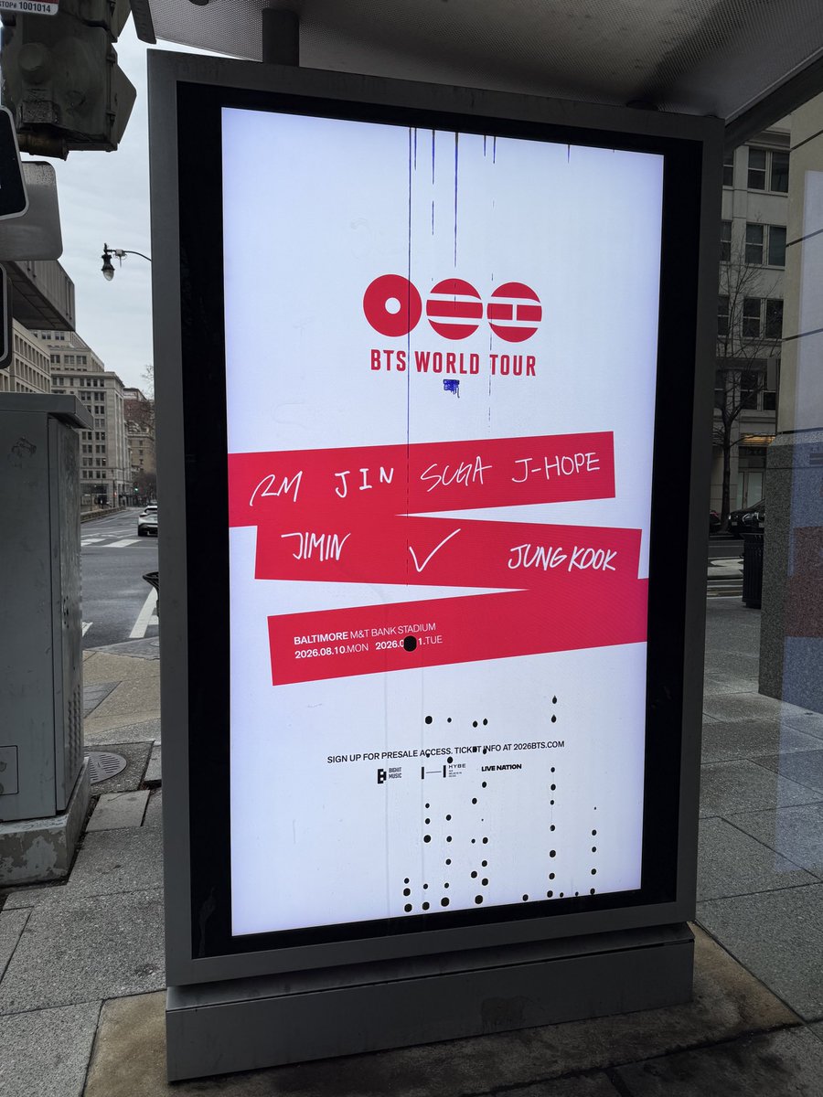 kaseystitches's tweet image. spotted in DC!