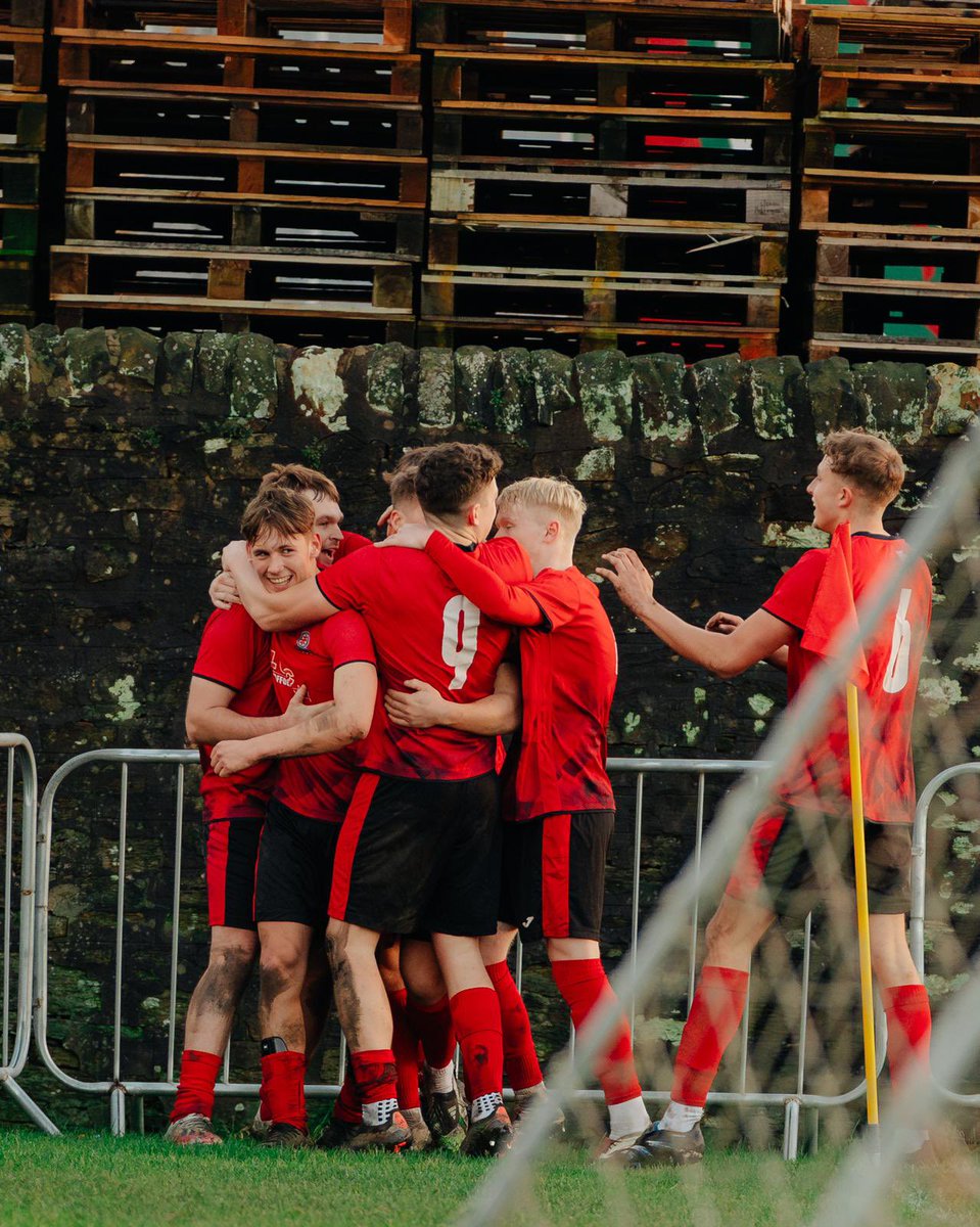 MillHill_FC's tweet image. Photos from yesterday’s massive win against Stoneclough F.C. 🔴⚫️

There are loads of great shots, so we’ve attached the link to the full album below.

Massive shoutout to AB In Focus for capturing these moments — a young local lad who’s very good at what he does. Please give his