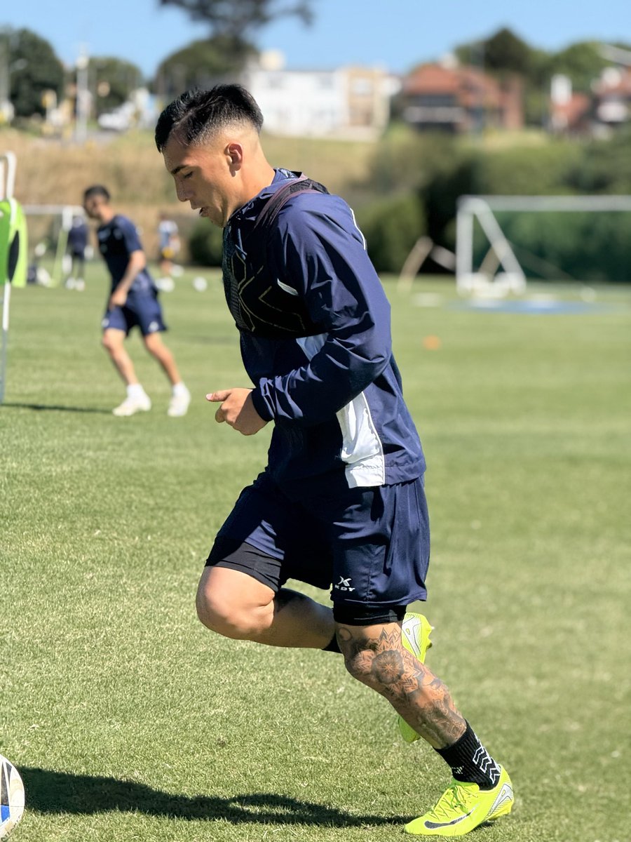 La pretemporada continúa 🔛

El plantel profesional sigue con los trabajos en Mar del Plata, entrenando en el predio de Aldosivi y afinando la puesta a punto de cara a lo que viene 💪🏻⚽️