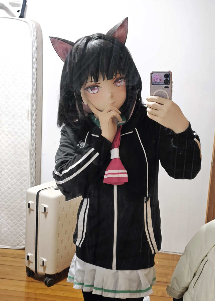 思考晚饭吃什么的猫猫.jpg
#kigurumi #着ぐるみ #BlueArchive #碧蓝档案