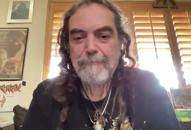 MAX CAVALERA Says He Is 'A 17-Year-Old Trapped In A 56-Year-Old Body': 'I Haven't Really Changed Much' blabbermouth.net/news/max-caval…