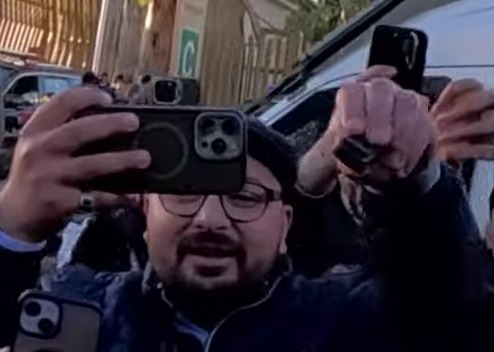 craelli__'s tweet photo. weirdos like this are the exact reason tensions arise between Algeria and Morocco he's craving a controversial statement ffs https://t.co/gxVdUcAqQT