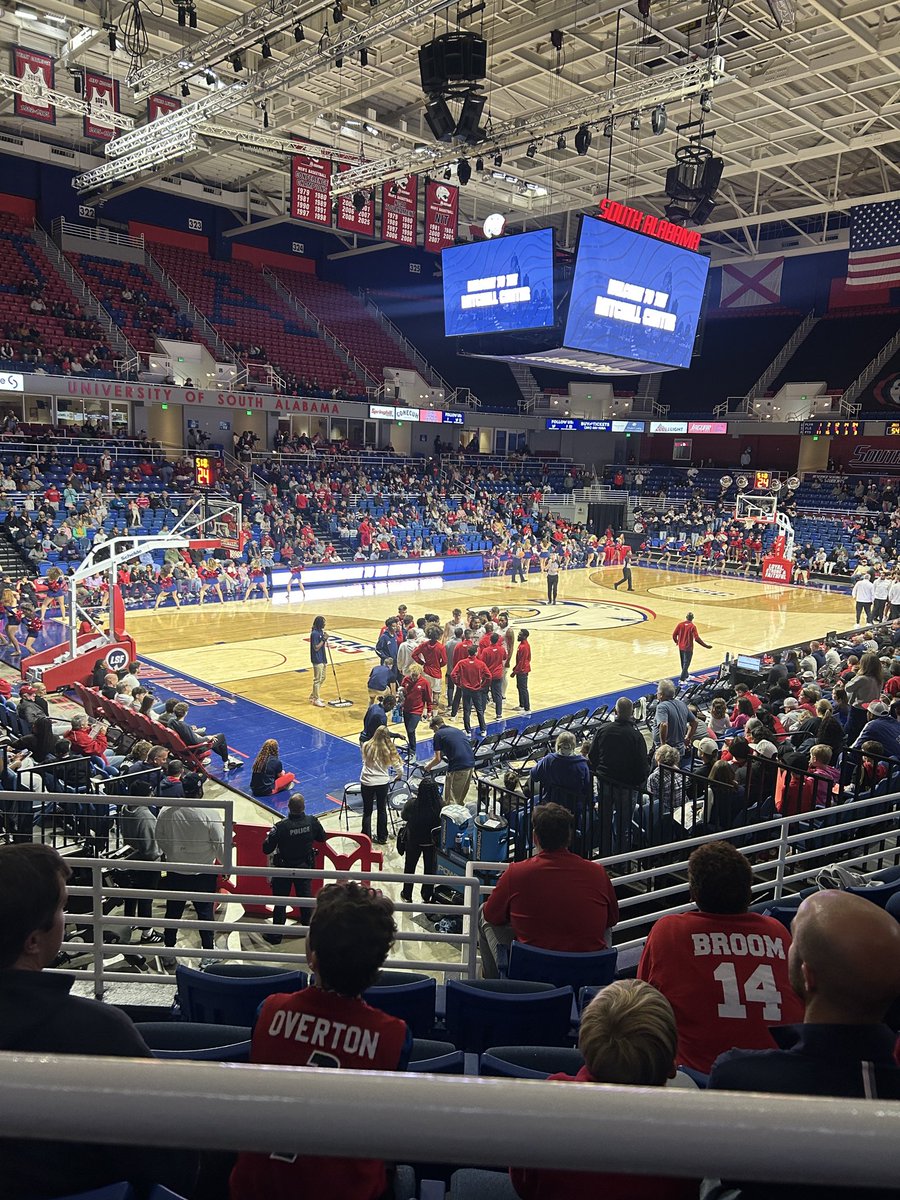 Paris Trivillion tweet media