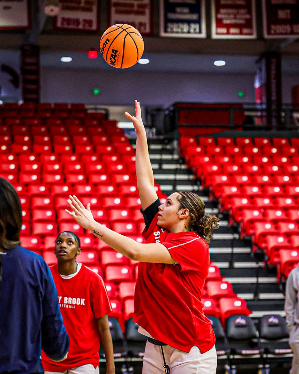 StonyBrookWBB's tweet image. Almost go time ‼️

🌊🐺 x #CAAHoops