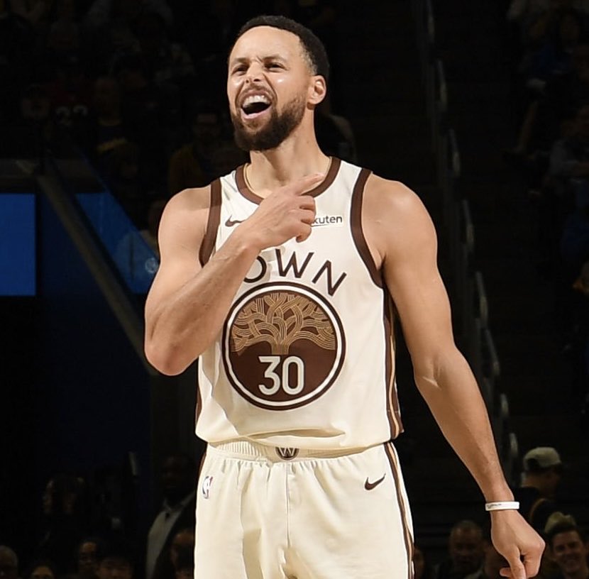PolymarketHoops's tweet image. Most clutch 3PM in the last decade:

154 — Steph Curry (38.3% 3PT)
111 — Damian Lillard (30.0% 3PT)
102 — LeBron James (30.5% 3PT)
98 — James Harden (28.5% 3PT)