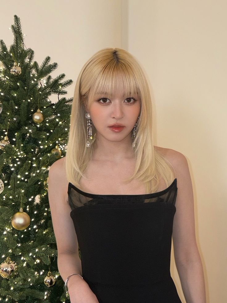 nmixxiee's tweet image. NMIXX’s Lily in her recent 🫧 messages:

“Isn't music so unbelievable!? All those talented people coming together to make an art piece. It's beautiful. I want to protect it forever. Let's protect the humanity in music”