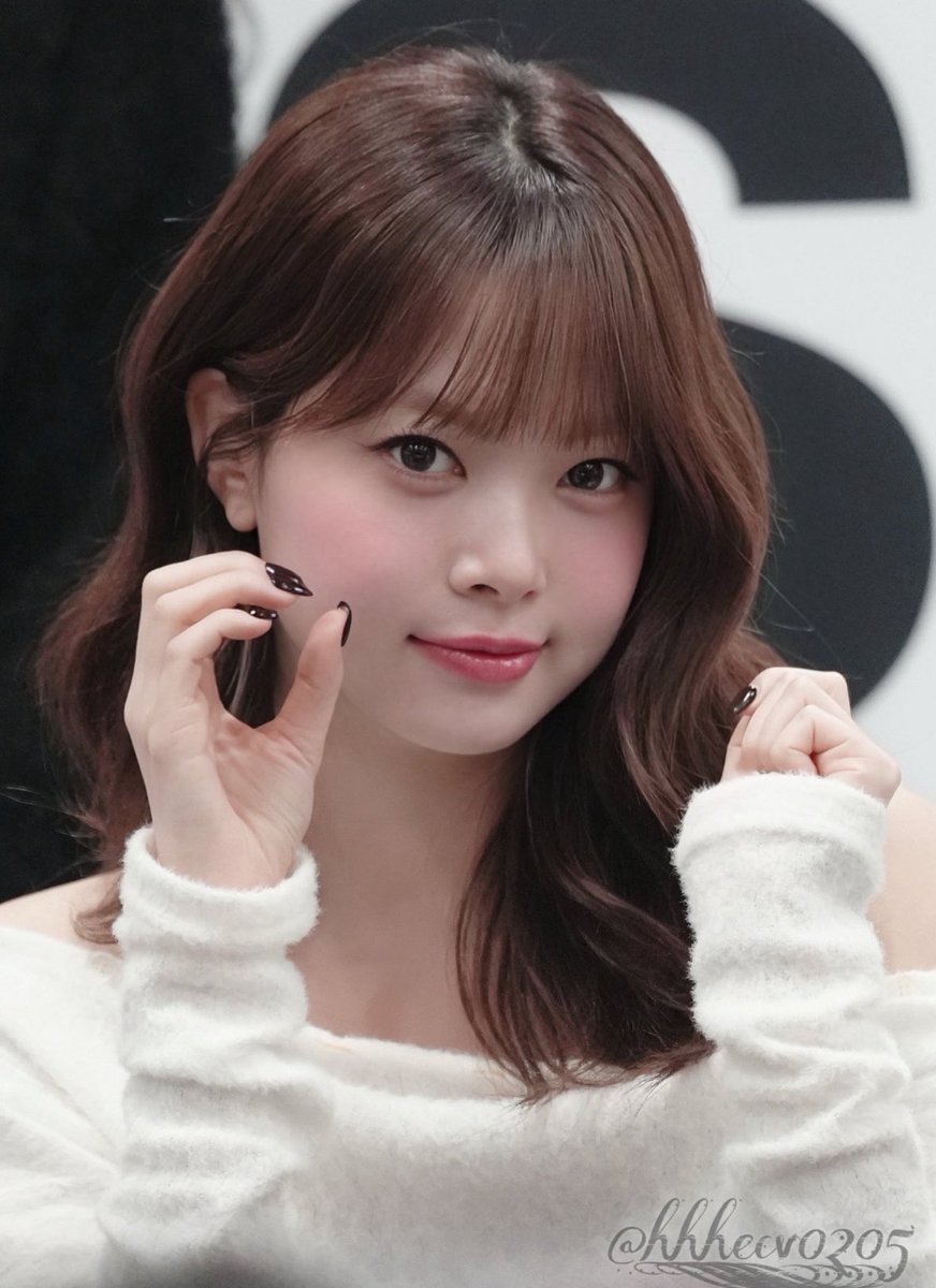 picseunchae's tweet image. L.O.V.E 😚