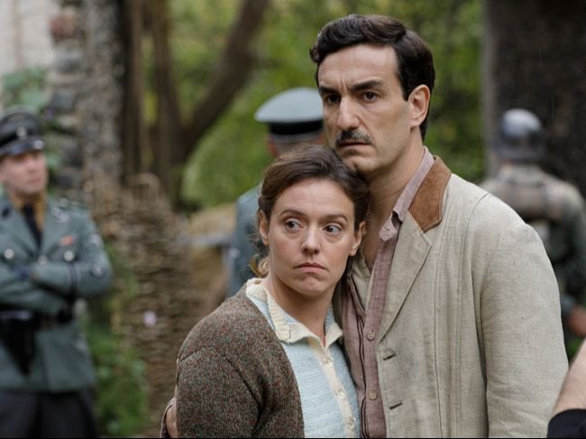 Aneu a veure “Frontera” de Judith Colell: és una gran pel·lícula, i és en català. Descobrireu una part de la nostra història i us emocionareu.

Al final de la segona guerra mundial, més de 80.000 persones van travessar el Pirineu fugint del nazisme. Molta gent dels pobles