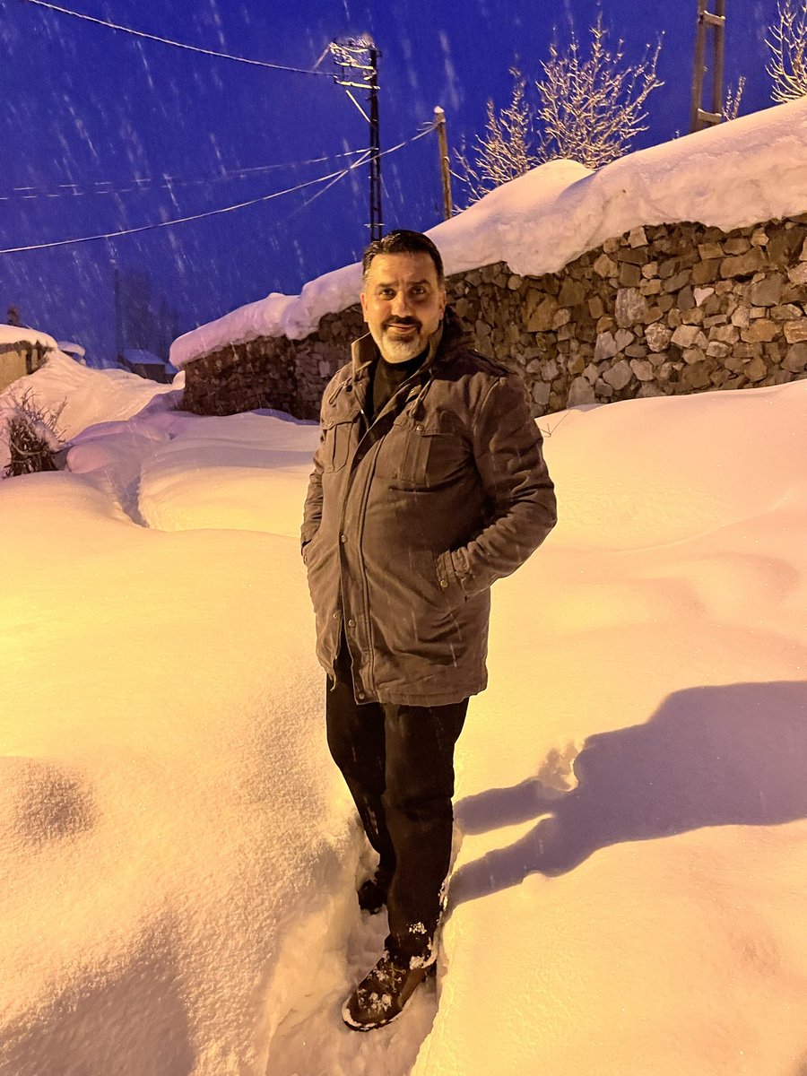 “Hayat bazen kar gibi ağırdır, ama iz bırakarak yürüyen kazanır.”