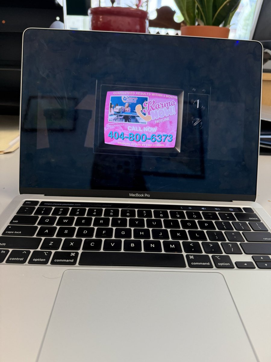 cowgirllikesav's tweet image. 6 milliliters is number one! 🩷🧡🩵💜