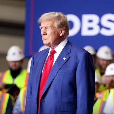 MINISTER of Happiness tweet media