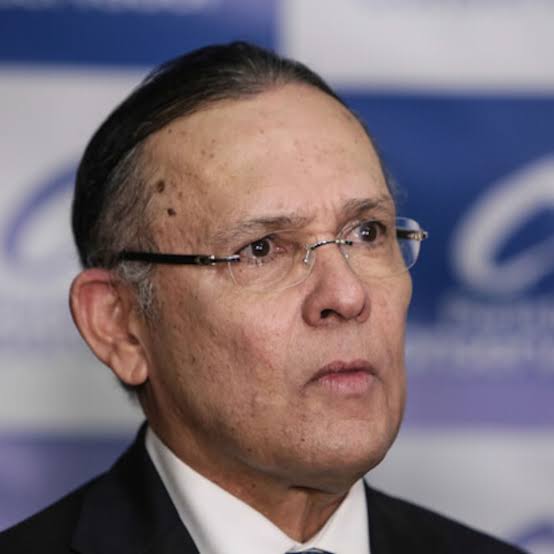 datoatipico's tweet image. El expresidente el senado @EfrainCepeda además de conspirar para dar golpes de estado y hundir proyectos de forma ilegal, también le quedaba tiempo para cobrar coimas en Barranquilla por cada contrato qué se hiciera con el beneplácito del "Jesus Costeño" como le dice…