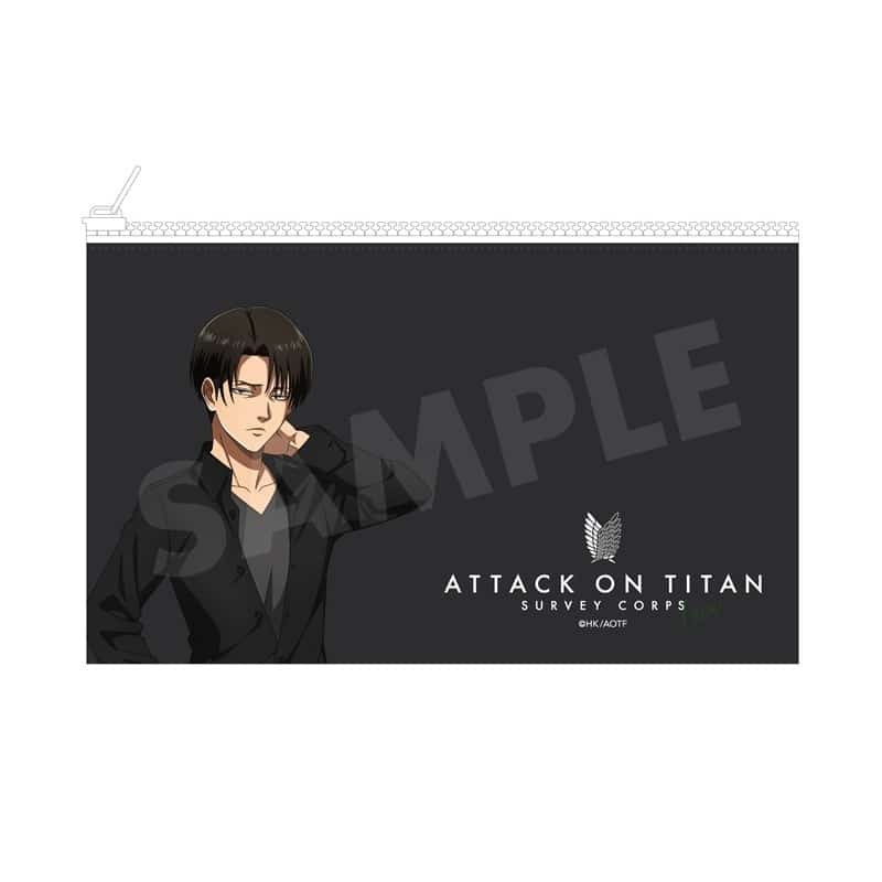 アニメイトで取扱中！ 進撃の巨人 Black&White ver. クリアポーチ/02